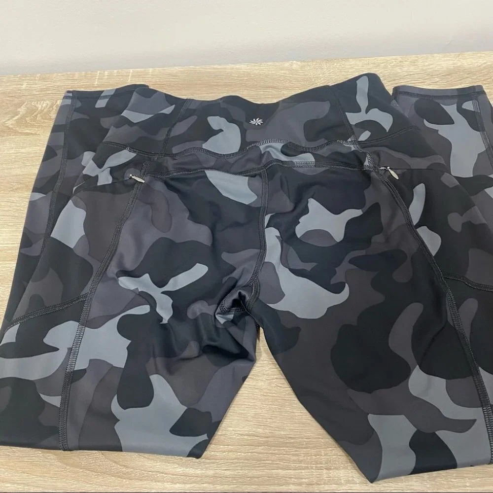 Athleta Work out leggings - Picture 7 of 7